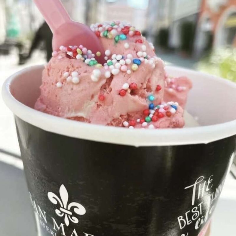 Eis im Eiscafe San Marco / Rosenheim