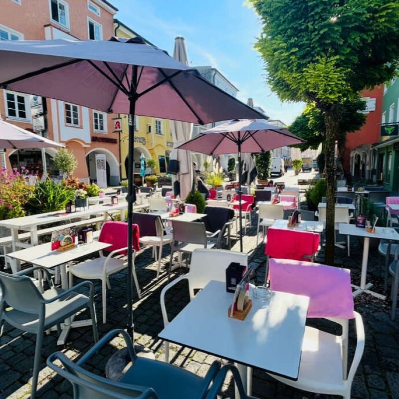 Terrasse im Eiscafe San Marco / Rosenheimcity