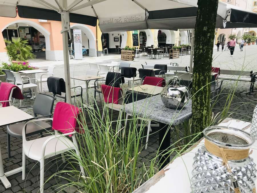 Terrasse vom San Marco / Fußgängerzone Rosenheim